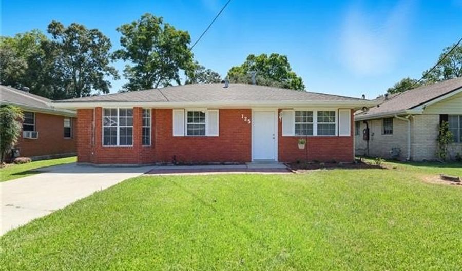 125 MELVYN Dr, Belle Chasse, LA 70037 - 4 Beds, 2 Bath
