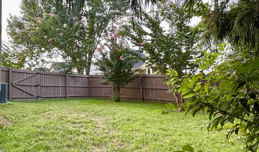 409 Shadow Oak Ct, Boiling Springs, SC 29316 - 4 Beds, 3 Bath