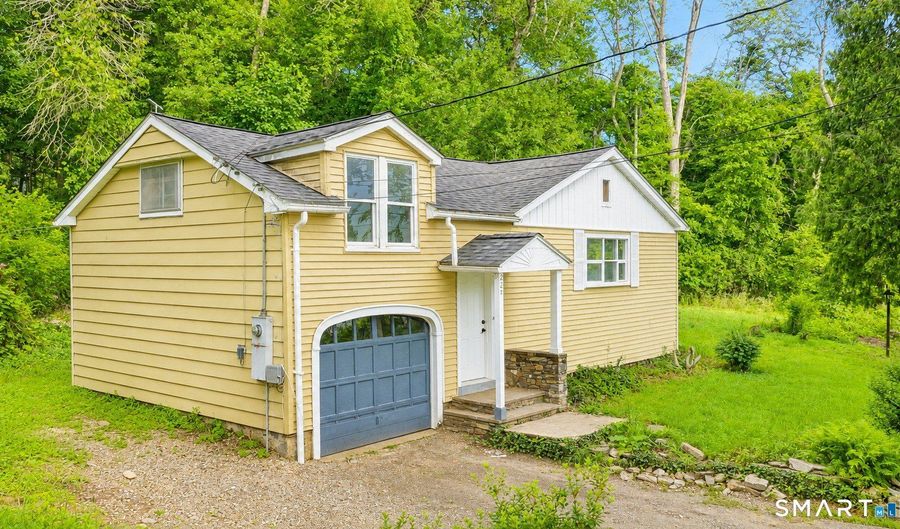 222 Spring Rd, Coventry, CT 06238 - 2 Beds, 1 Bath