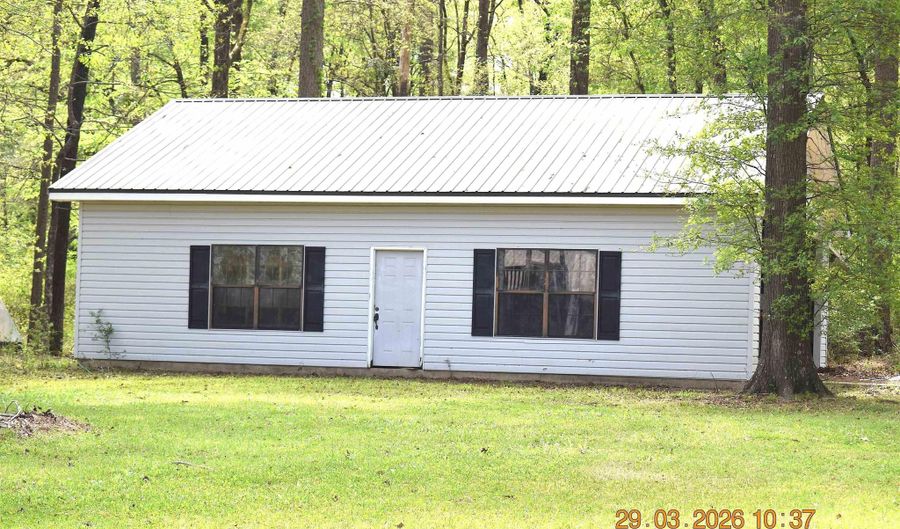 5964 TOWN & COUNTRY Rd, Bastrop, LA 71220 - 3 Beds, 2 Bath