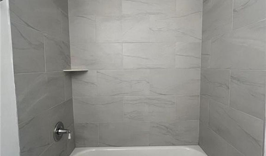 2082 Lenoa Ln, Austell, GA 30106 - 2 Beds, 3 Bath