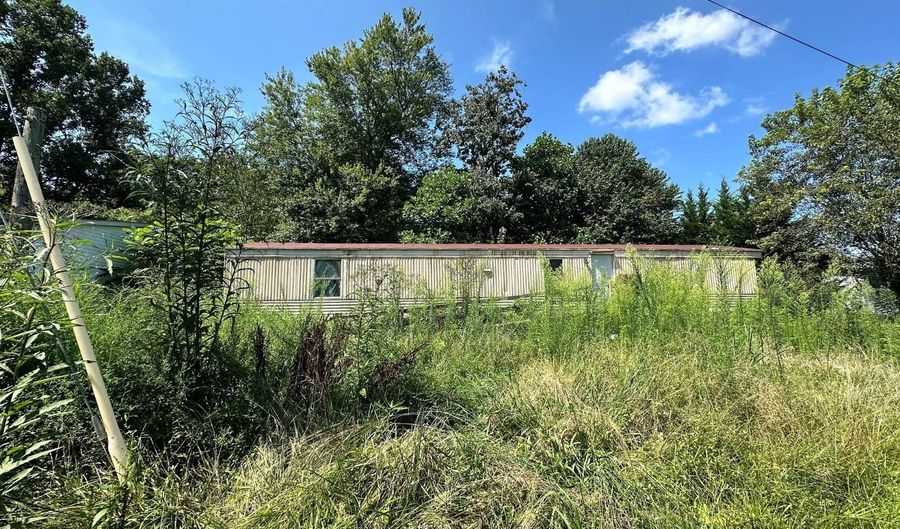 132 Kanawha Ave SE, Alum Creek, WV 25003 - 0 Beds, 0 Bath