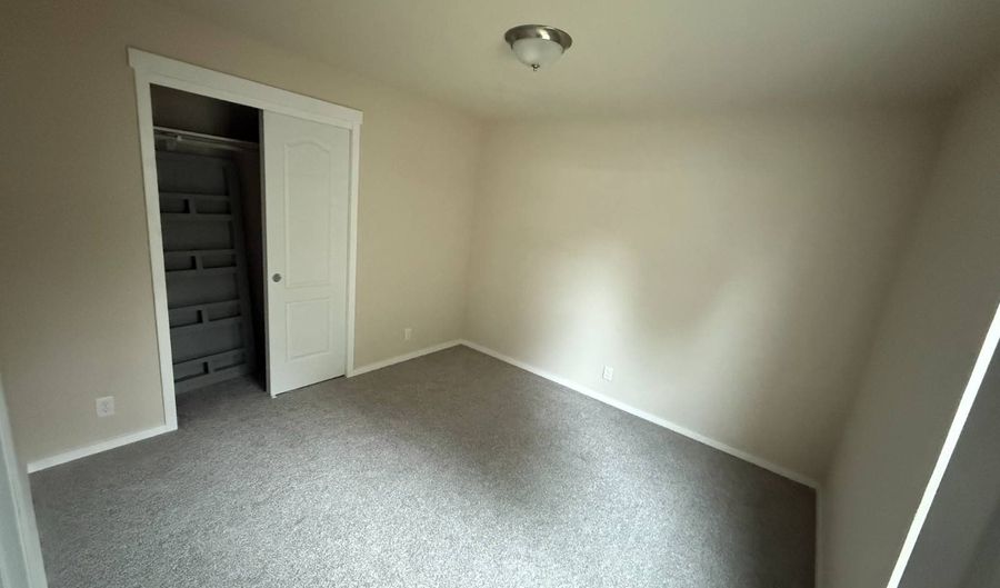 6116 Kitsap Way, Bremerton, WA 98312 - 2 Beds, 1 Bath