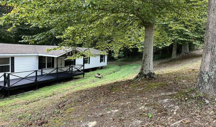 412 Groce Subdivision Rd, Albany, KY 42602 - 4 Beds, 3 Bath