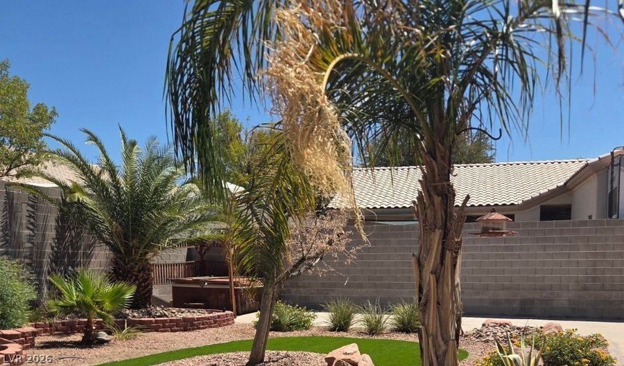 1018 Cutter St, Henderson, NV 89011 - 3 Beds, 2 Bath