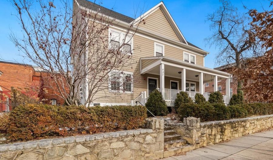 837 SHEPHERD St NW 1, Washington, DC 20011 - 2 Beds, 2 Bath