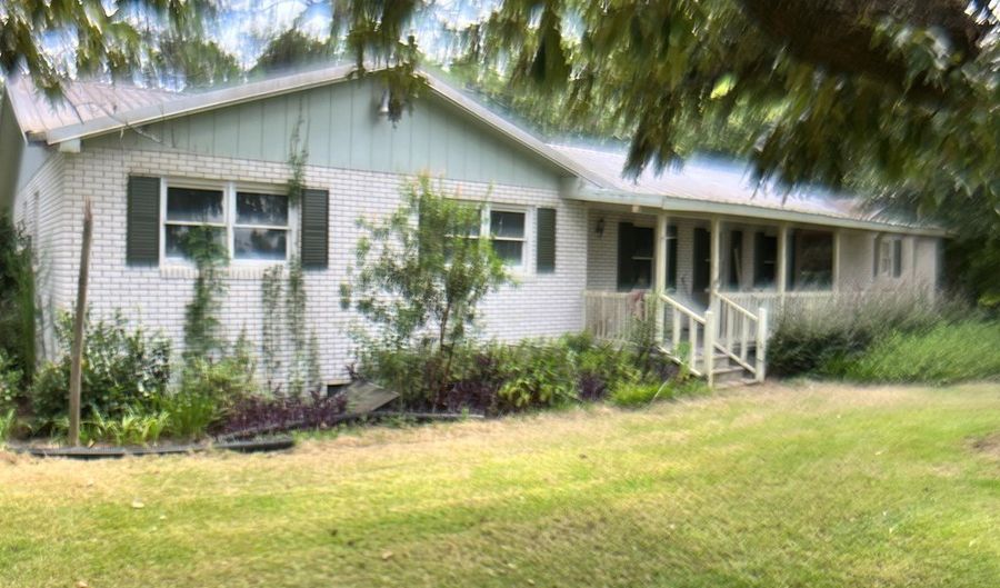 1030 Billy Connell R, Adel, GA 31620 - 3 Beds, 2 Bath