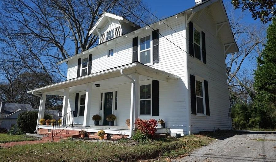 317 Cambridge St, Abbeville, SC 29620 - 4 Beds, 2 Bath