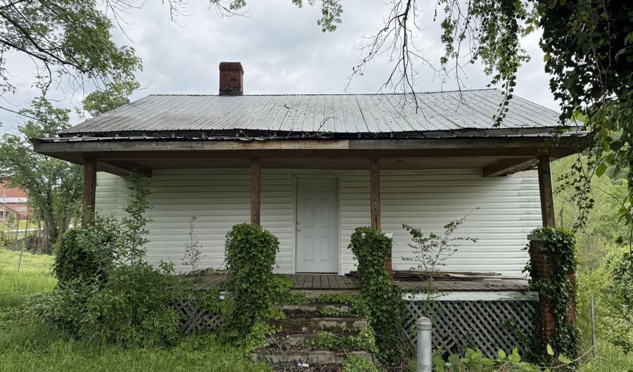 105 Highland Ave, Appalachia, VA 24216 - 3 Beds, 2 Bath