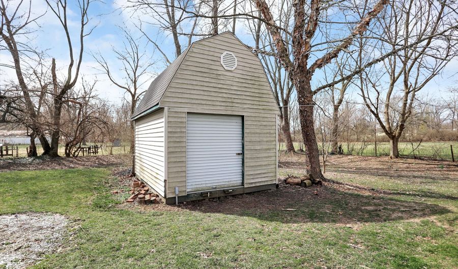 8588 Friendship Ln, Indianapolis, IN 46217 - 4 Beds, 2 Bath