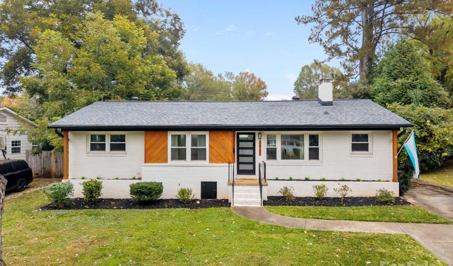 1927 Kilborne Dr, Charlotte, NC 28205 - 3 Beds, 2 Bath