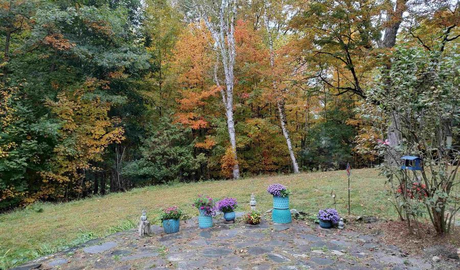 26 Woodland Dr, Barre, VT 05641 - 2 Beds, 3 Bath