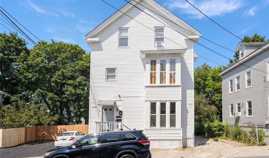 24 Erastus St, Providence, RI 02909 - 10 Beds, 5 Bath