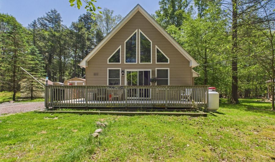 57 Swamp Hollow Ln, Albrightsville, PA 18210 - 2 Beds, 1 Bath