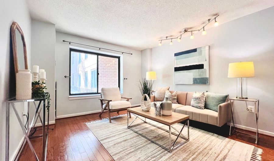2111 WISCONSIN Ave NW 110, Washington, DC 20007 - 1 Beds, 1 Bath