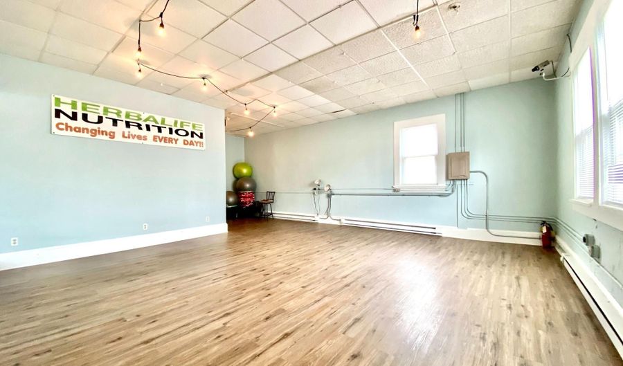 8 COMMONWEALTH Ave 6, Claymont, DE 19703 - 0 Beds, 0 Bath
