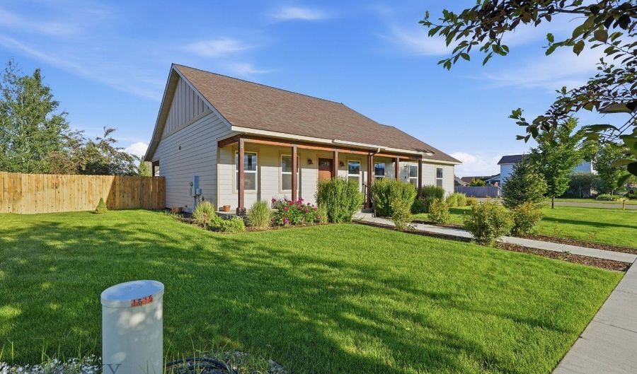 1615 Ingomar Blvd, Belgrade, MT 59714 - 3 Beds, 2 Bath