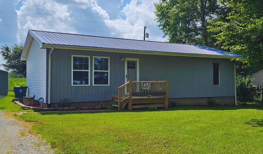 224 S 6th St, Barlow, KY 42024 - 3 Beds, 2 Bath