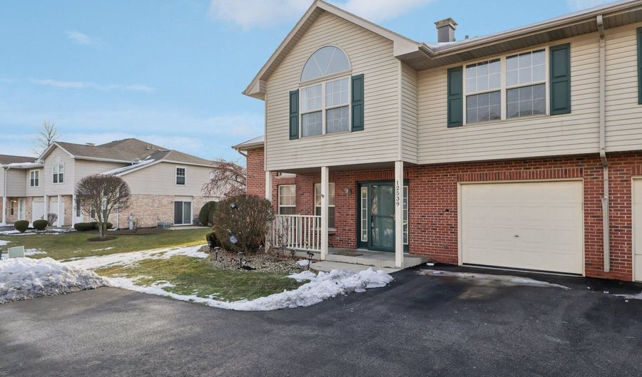12539 S Quinn Dr 402, Alsip, IL 60803 - 2 Beds, 2 Bath