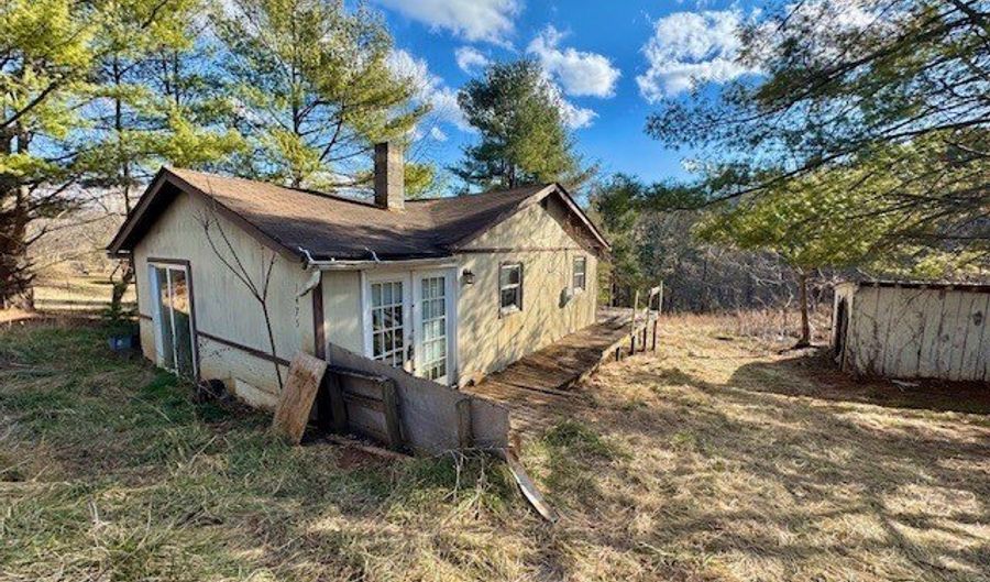 1475 Swecker Town Rd, Barren Springs, VA 24313 - 3 Beds, 1 Bath
