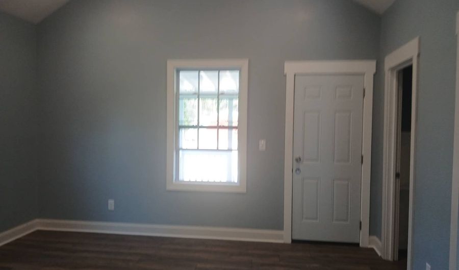 109 Sunshine St, Aiken, SC 29851 - 3 Beds, 2 Bath