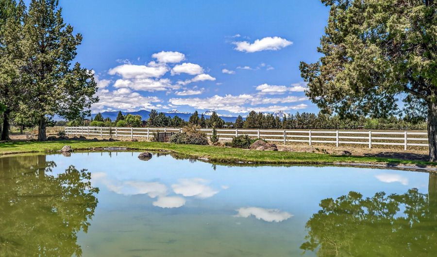 64629 Horseman Ln, Bend, OR 97703 - 4 Beds, 3 Bath