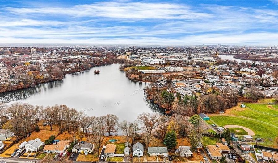 41 Gleason St, Cranston, RI 02910 - 4 Beds, 2 Bath