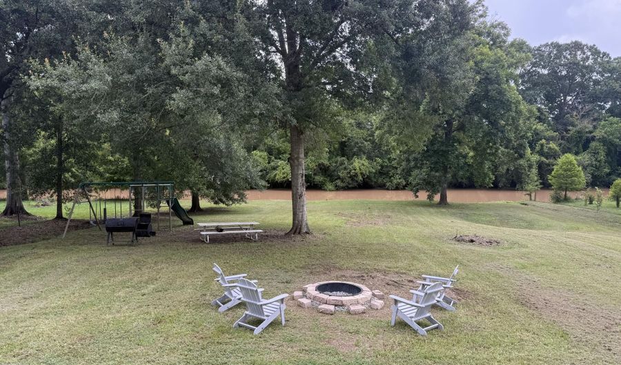 2089 Main Hwy, Arnaudville, LA 70512 - 3 Beds, 3 Bath