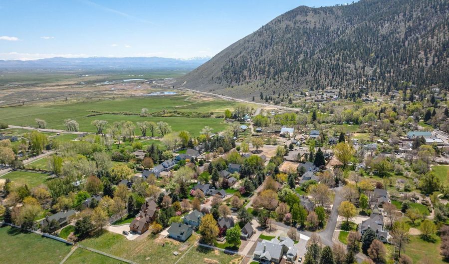 212 Kinsey, Genoa, NV 89411 - 4 Beds, 4 Bath