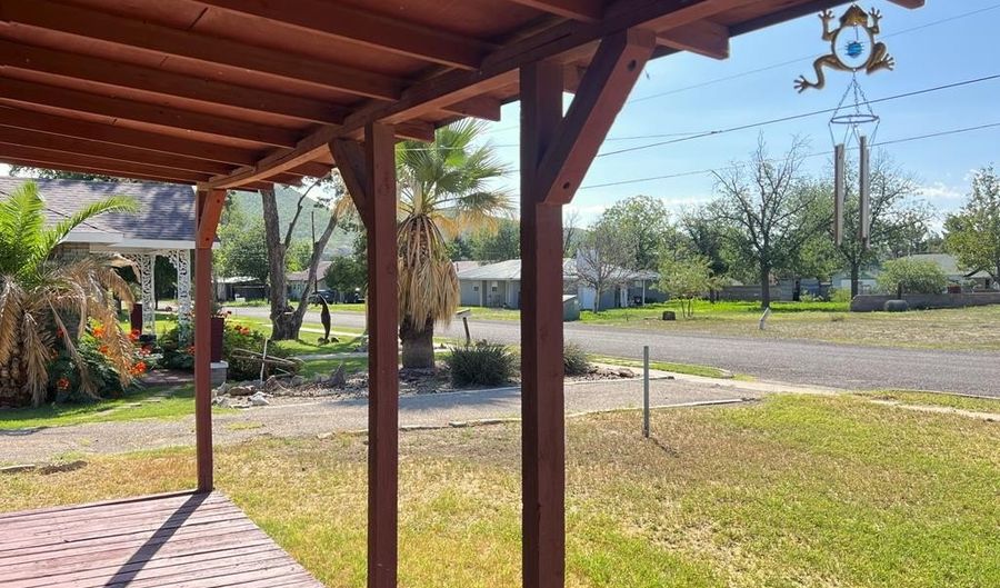 201 E Marfa Ave, Alpine, TX 79830 - 2 Beds, 2 Bath