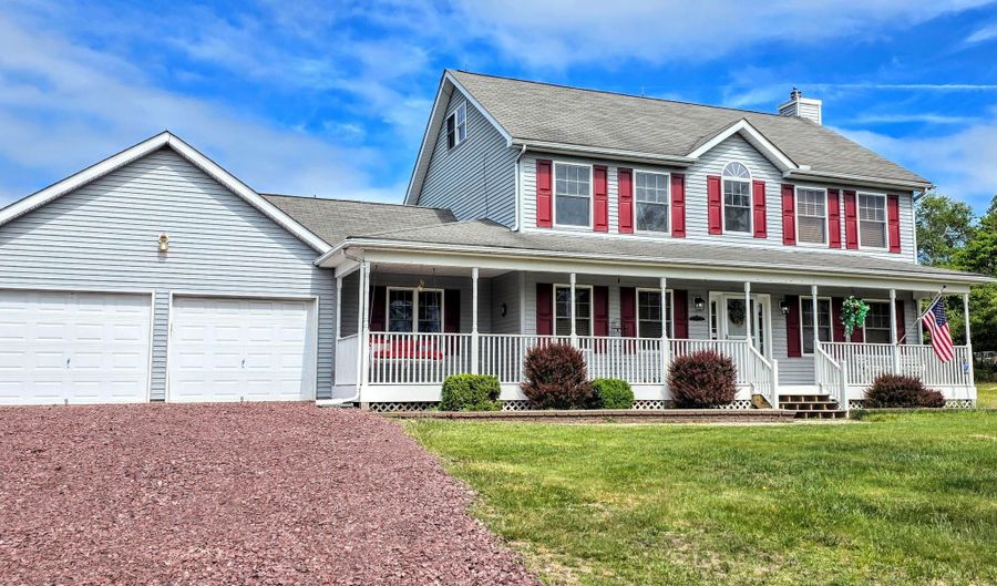 450 Patten Cir, Albrightsville, PA 18210 - 4 Beds, 3 Bath