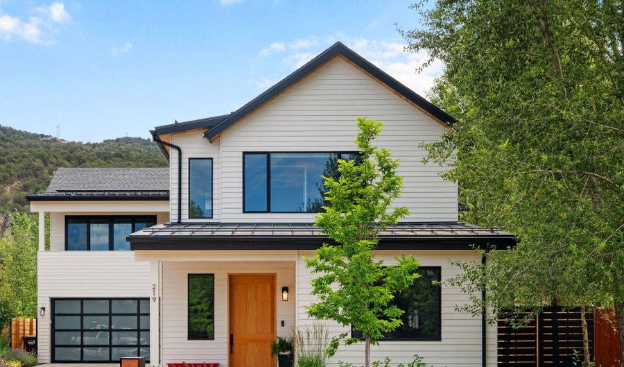 219 Juniper Ct, Basalt, CO 81621 - 4 Beds, 4 Bath