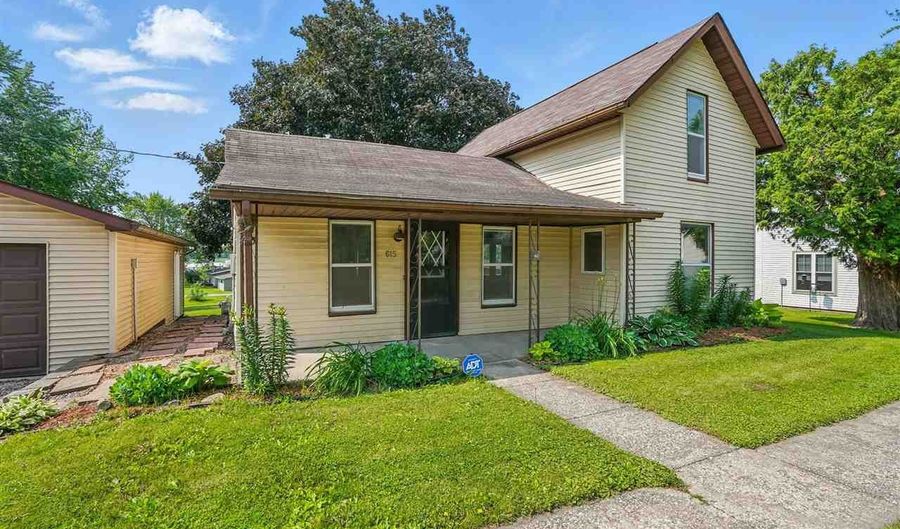 615 Lincoln St, Ainsworth, IA 52201 - 1 Beds, 1 Bath