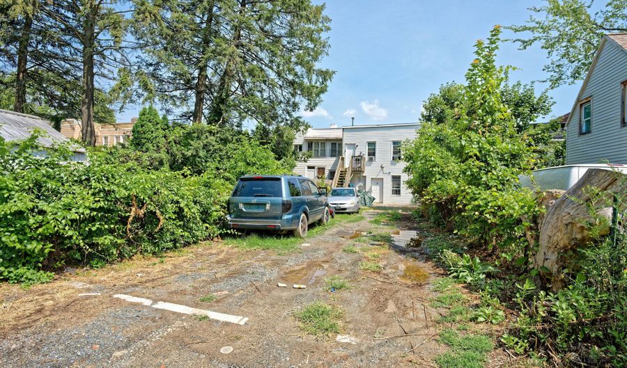252 Morton Ave, Albany, NY 12202 - 6 Beds, 4 Bath
