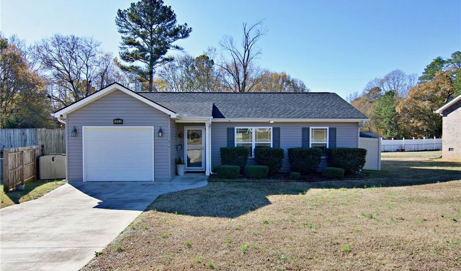 309 A Camellia Dr, Anderson, SC 29625 - 2 Beds, 1 Bath