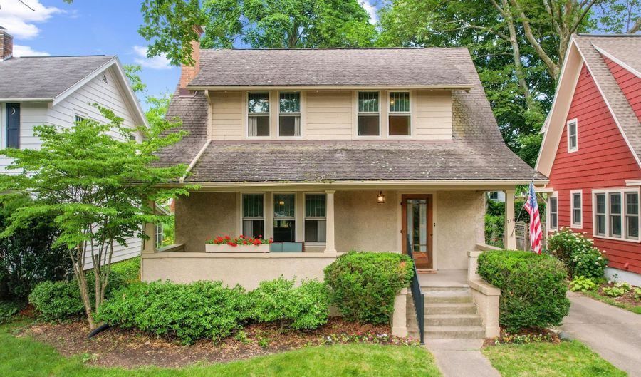 216 Kenwood Ave, Ann Arbor, MI 48103 - 3 Beds, 2 Bath