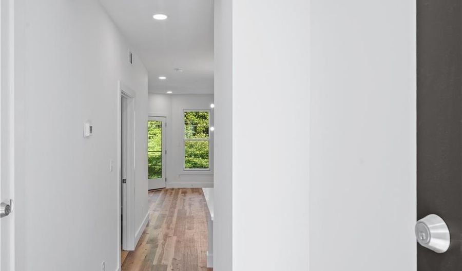 855 Piedmont Avenue NE 1A, Atlanta, GA 30308 - 1 Beds, 1 Bath