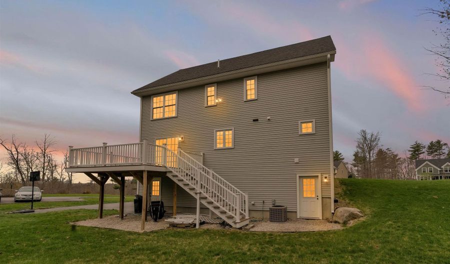 58 Village Place Dr, Barrington, NH 03825 - 3 Beds, 3 Bath