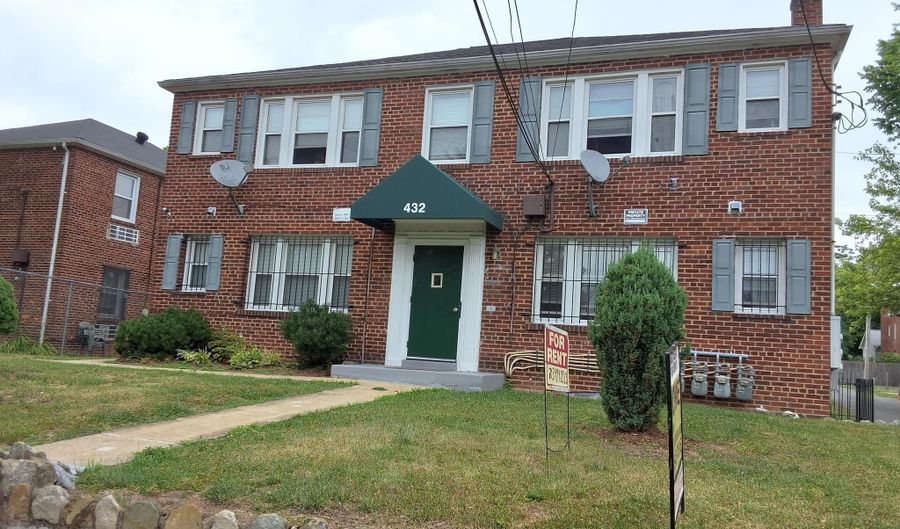 432 33RD St SE 2, Washington, DC 20019 - 1 Beds, 1 Bath