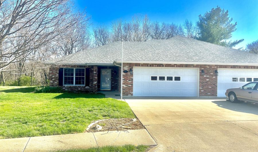 102 Osage Trl, Boonville, MO 65233 - 2 Beds, 2 Bath