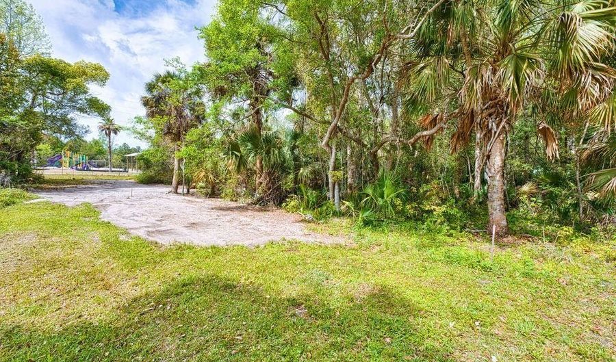 254 8th St, Apalachicola, FL 32320 - 0 Beds, 0 Bath