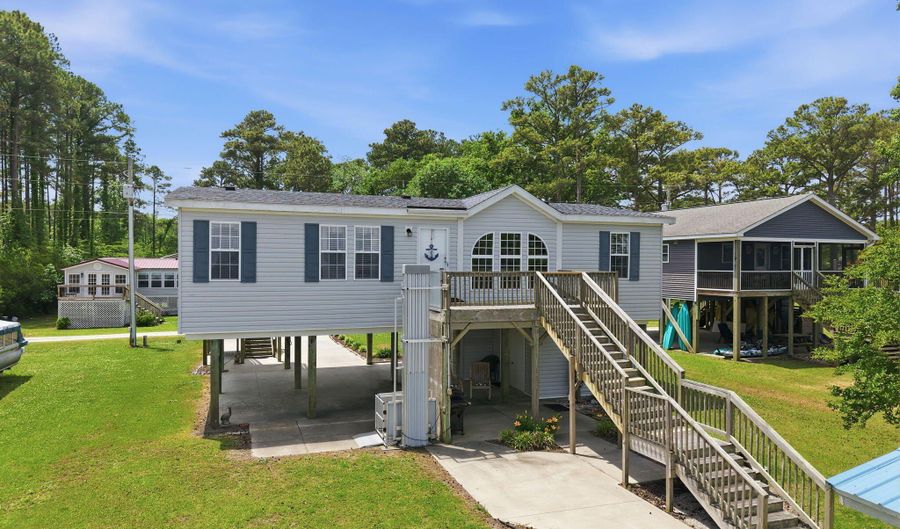 193 Water St, Aurora, NC 27806 - 3 Beds, 2 Bath