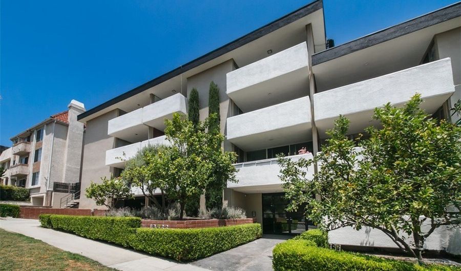 10633 Kinnard Ave 1, Los Angeles, CA 90024 - 2 Beds, 2 Bath
