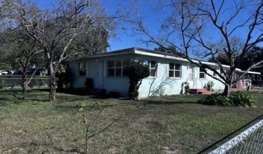 321 ARIANA Ave, Auburndale, FL 33823 - 3 Beds, 2 Bath