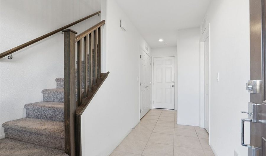 611 Sedum Ave, Henderson, NV 89015 - 3 Beds, 2 Bath