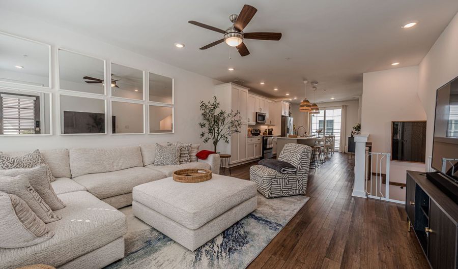 515 Burton Dr #807, Alpharetta, GA 30009 - 2 Beds, 2 Bath