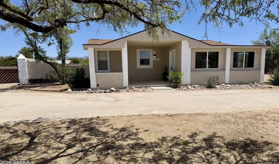 23895 W CANNON Dr, Congress, AZ 85332 - 3 Beds, 2 Bath