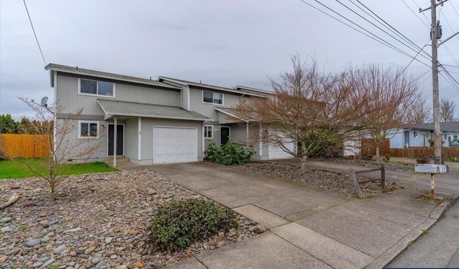 3426 Marion 1 2 3 St SE, Albany, OR 97322 - 3 Beds, 5 Bath