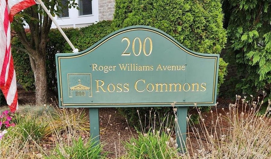 200 Roger Williams Ave 207, East Providence, RI 02916 - 1 Beds, 1 Bath