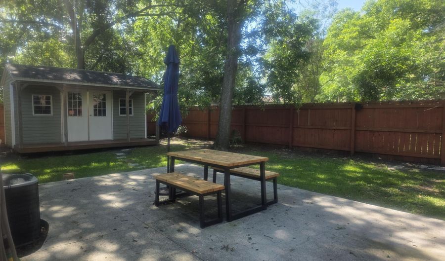 70 ROBERT St, Atlantic Beach, FL 32233 - 1 Beds, 2 Bath